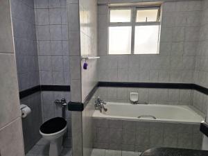 Self-Catering with Sea Views at 10 South