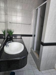 Self-Catering with Sea Views at 10 South