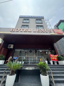 Hotel Lexus