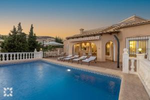 Villa Celenza by Abahana Villas