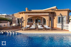 Villa Celenza by Abahana Villas