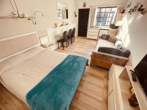 Ezeiza 1 Nuestro lugar a 15 minutos del aeropuerto TRANFER OPCIONAL DESDE Y AL AEROPUERTO DE EZEIZA o Aeroparque LAS 24 horas pet friendly