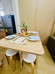 1BR Hotel Vibe Condo FULLY FURNISHED Trees Residences near SM Fairview