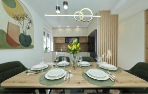 Beautiful Home In Debeljak