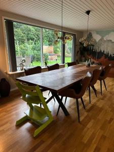 Familievenligt hus med rolig have