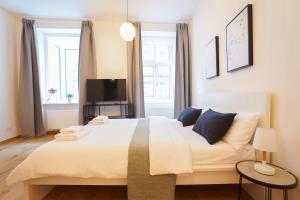 High-End Studio in Elegant Condo