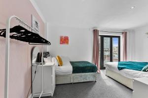 Central Cardiff Penthouse - Private Rooftop