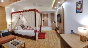 The Orchard Greens Resort - A Centrally Heated Property