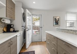 30 Day Rental - Walking Distance to Grand Haven