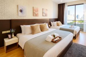 Great Balcony with 2 Beds Executive Unit