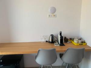 Stunning Two-Room Bungalow Milos Greece Panorama Sunset Infinity Pool AC