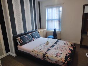 ref Os, Best rooms near City Centre, University & QMC