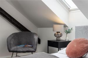 Zesty Family Friendly Elevator Access Old Town