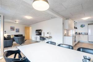 805-Hvide-Sande-Havnegade-2-1-C