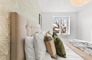 Modern 2-Bed Apartment in Canterbury City Centre