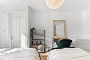 Modern 2-Bed Apartment in Canterbury City Centre