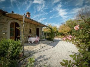 Villa in Cortona with Private Pool