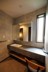 Pino-富士山麓-山中湖-新築貸切ヴィラ-蚊帳東屋BBQ無料-150平米ドッグラン付-小型犬3匹無料-長期滞在早期歓迎割引-バリアフリー