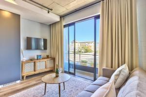 Secure studio, Sea Point Gem near promenade!