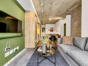 Seaside, Modern Luxury Apartment