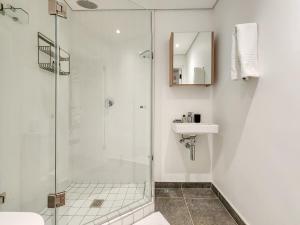 Seaside, Modern Luxury Apartment