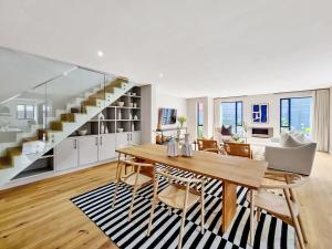 Luxurious Family home in Newlands with Pool