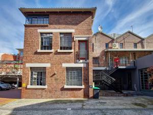 Victoria Junction Apartment