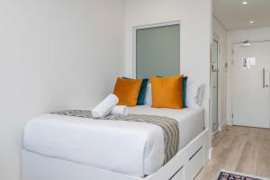 Chic Urban Studio at 1 on Albert