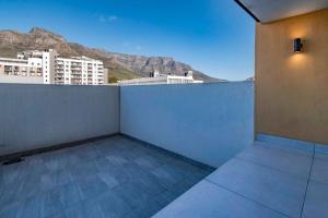 Chic Urban Studio at 1 on Albert