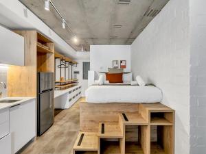 Seaside, Modern Luxury Apartment