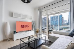 GuestReady - Canal View Stay in Business Bay