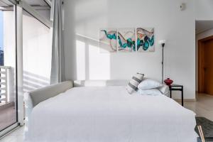 GuestReady - Canal View Stay in Business Bay