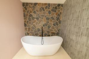 Casa Contento - luxury 3bdr home near Santa Teresa