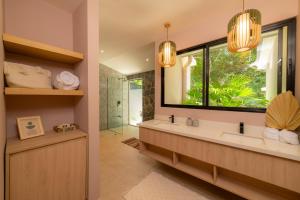 Casa Contento - luxury 3bdr home near Santa Teresa