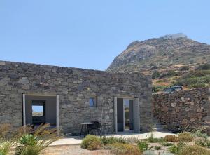 Stunning Two-Room Bungalow Milos Greece Panorama Sunset Infinity Pool AC