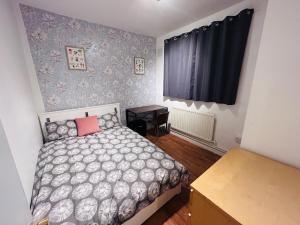 Spacious Flat with 2 to 3 Bedrooms - Central London