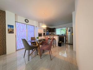 Casa en Manta con piscina junto a la PLAYA