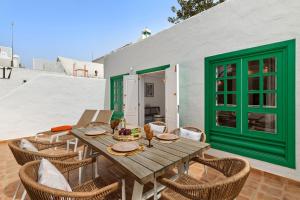 Oasis del Marinero by Escape Home