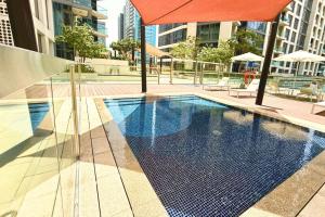 1 Bedroom Apt with Stunning Burj Khalifa View