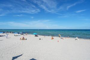 Luxury Penthouse 4 BDR with Resort Amenities