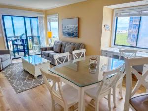 Tilghman Beach and Racquet Club 221