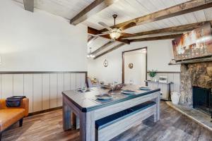 3BR Home with Hot Tub, Decks, Game Room