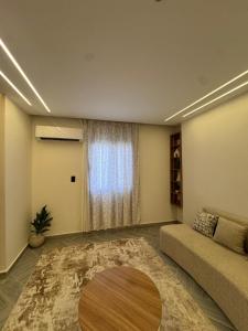 Tranquil apartment in rehab 2