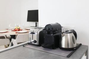 Bright apartment near Paris Montmartre