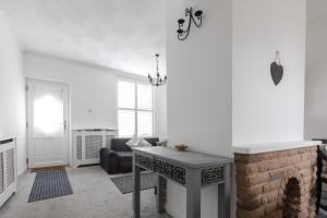 Comfortable Portsmouth home near Southsea beach great for group stays and contractors