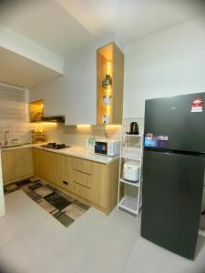 EJ HomeStay Sireh Residence Apartment