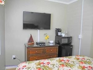 Tilghman Beach and Racquet Club 160B