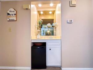 Tilghman Beach and Racquet Club 242