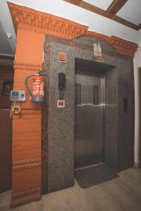 hotel pokhara manaslu