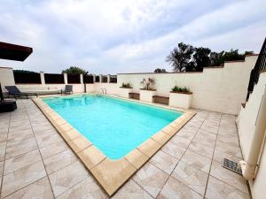 Maison avec piscine VIVES 8 couchages 4 chambres